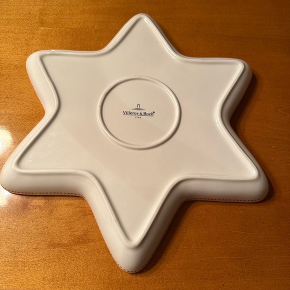 Villeroy and Boch Christmas 🎄 star shaped platter with original box 14.5 in HTF - Picture 3 of 6